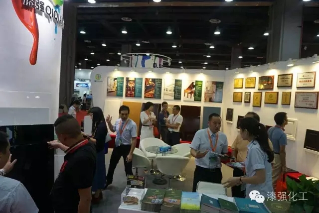 漆強(qiáng)化工亮光漆廠(chǎng)家中博會(huì)現(xiàn)場(chǎng)2
